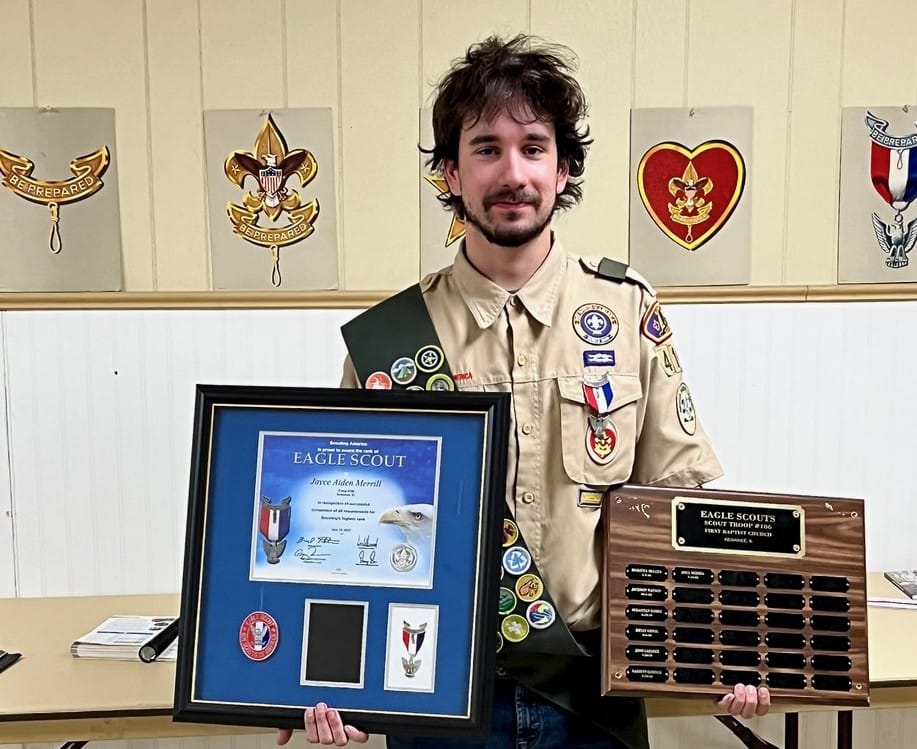 杰斯·梅里尔 (Jayce Merrill) 获得鹰级童军军衔 | Jayce Merrill attains Eagle Scout rank