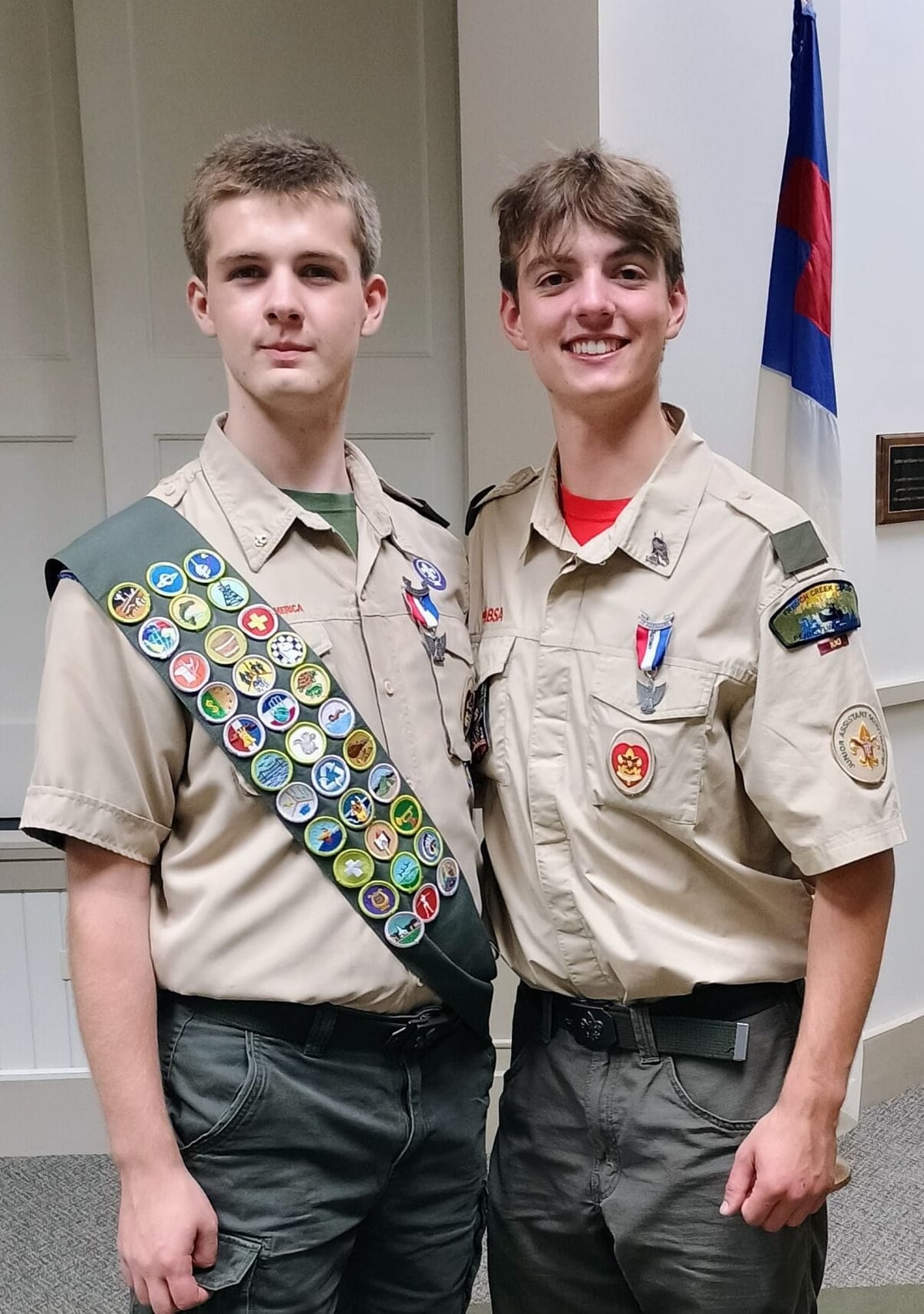 双星闪耀：当地两位童军荣获鹰级童军最高荣誉 | Two Local Scouts Earn Eagle Award