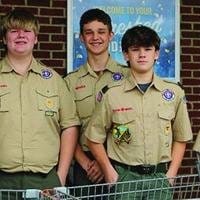侦察员为 CAM 食品储藏室收集不易腐烂的物品 | - Scouts collect non-perishables for CAM food pantry | Cherryville Eagle | lincolntimesnews.com